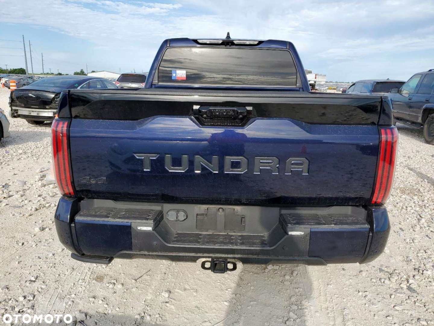 Toyota Tundra - 3