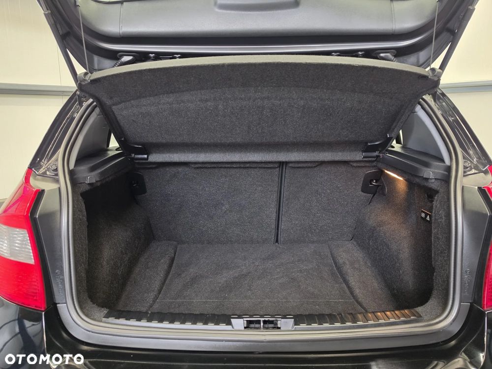 BMW Seria 1 116i - 23