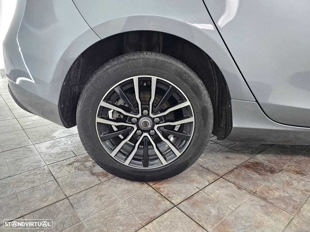 Volvo V40 2.0 D3 Momentum - 8