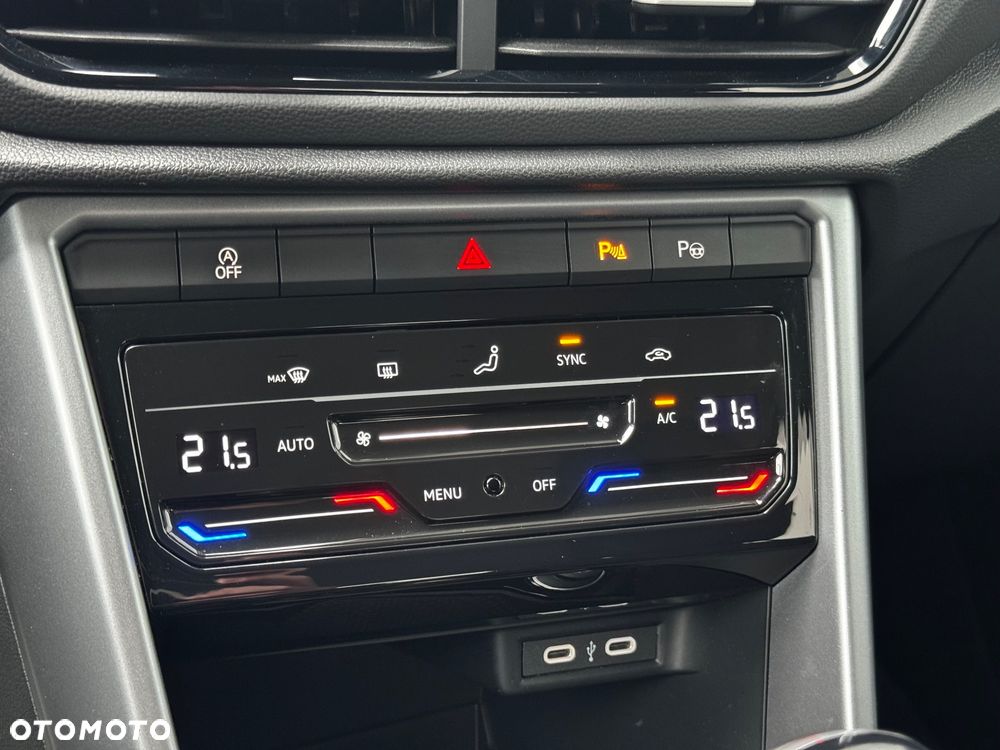 Volkswagen T-Roc 1.5 TSI Life - 23