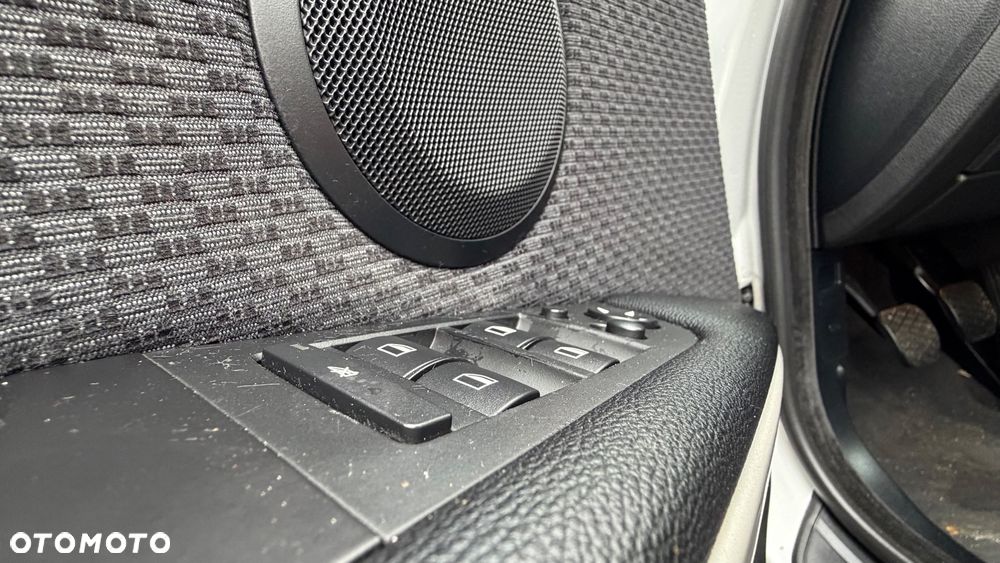 BMW Seria 3 320d xDrive - 24