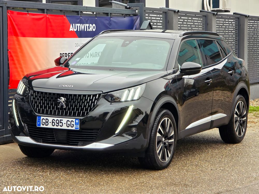 Peugeot 2008 PureTech 155 EAT8 GT - 8