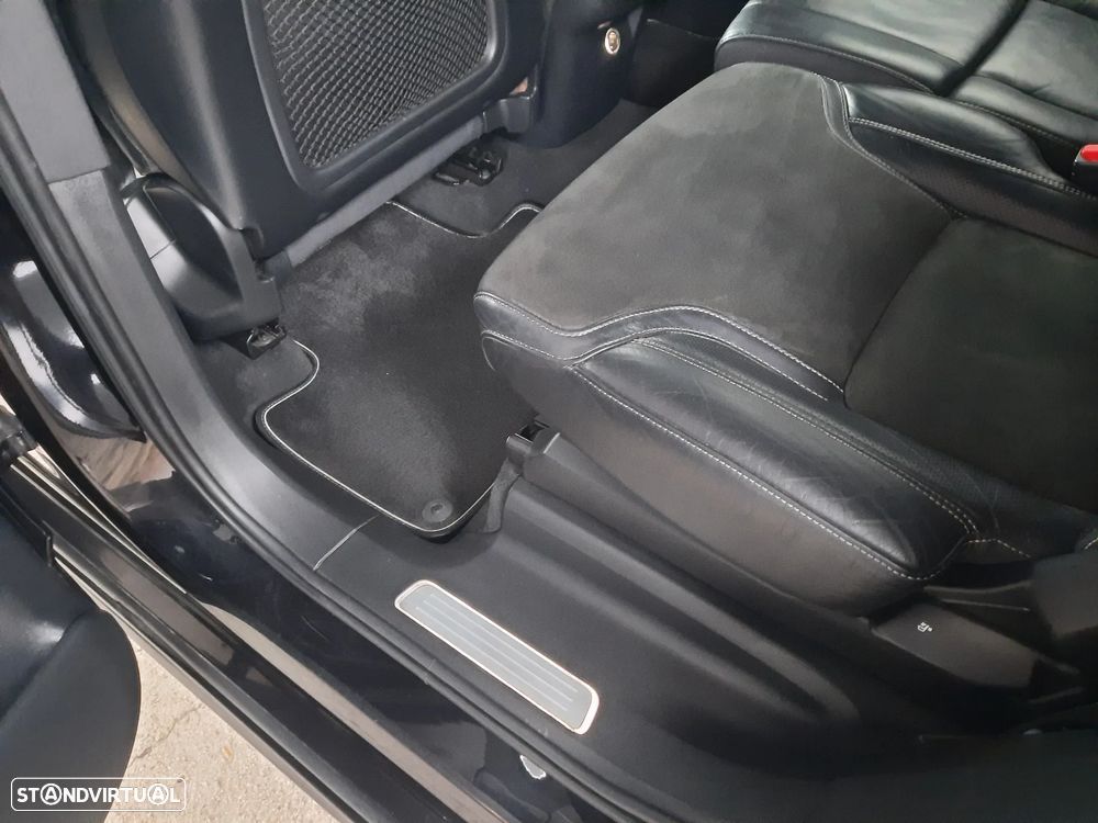 Volvo XC 90 2.0 D4 R-Design - 31