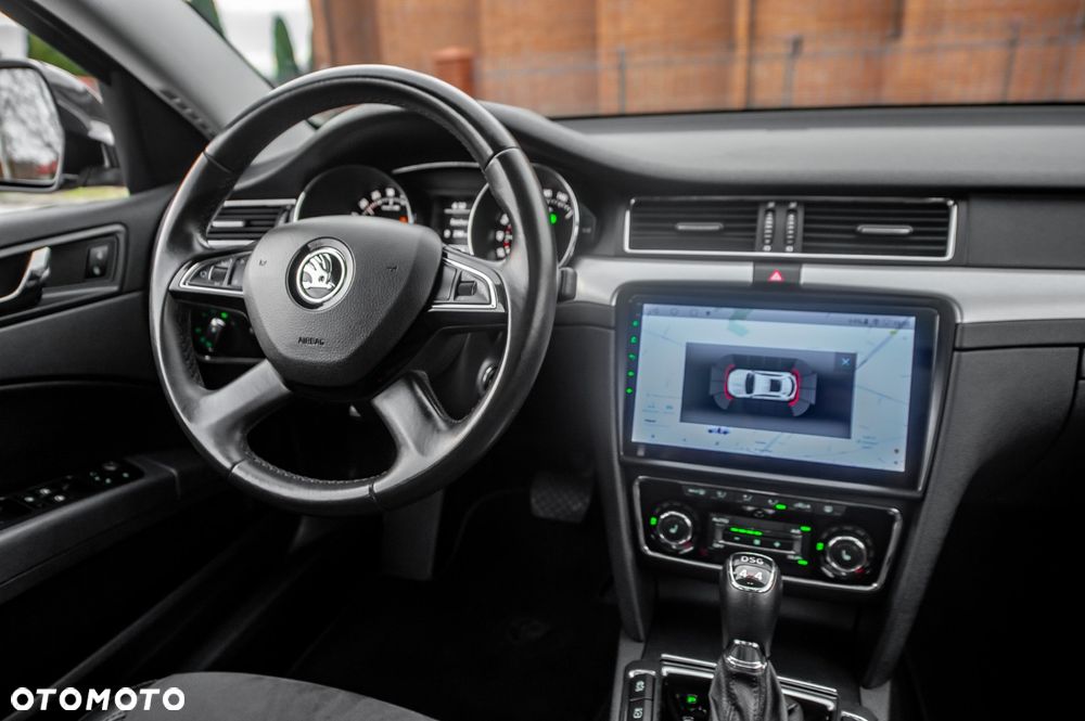 Skoda Superb 2.0 TDI Green tec 4x4 DSG L&K - 23