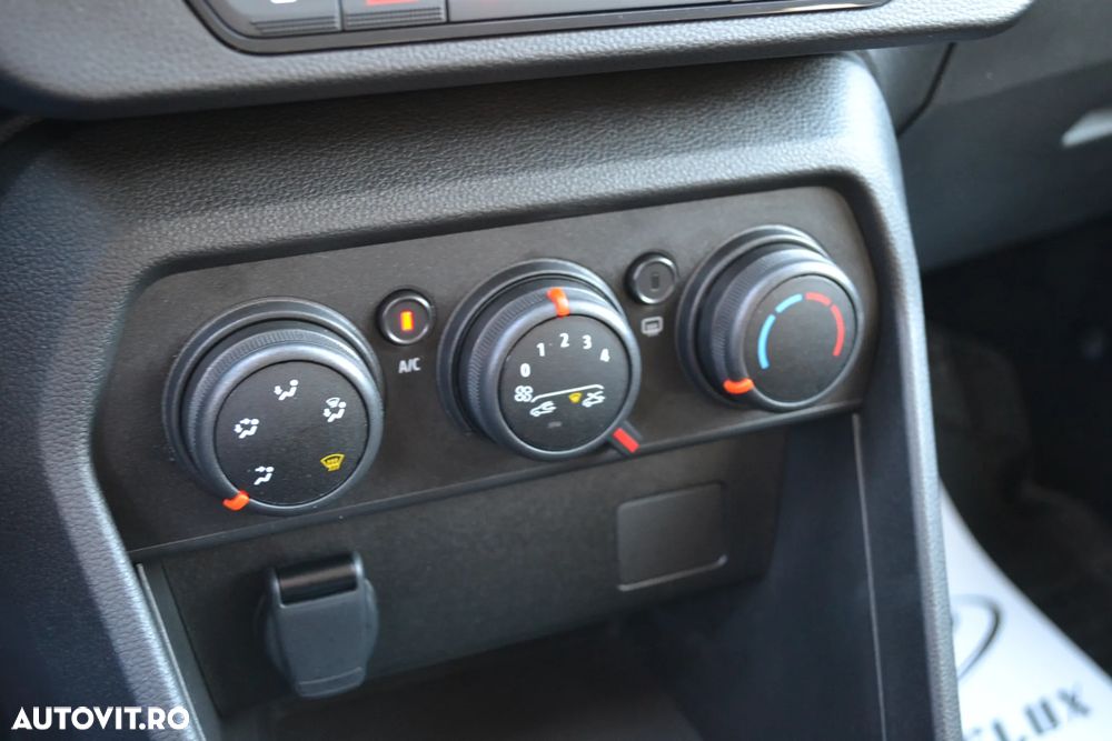 Dacia Sandero Stepway TCe 90 Comfort - 30