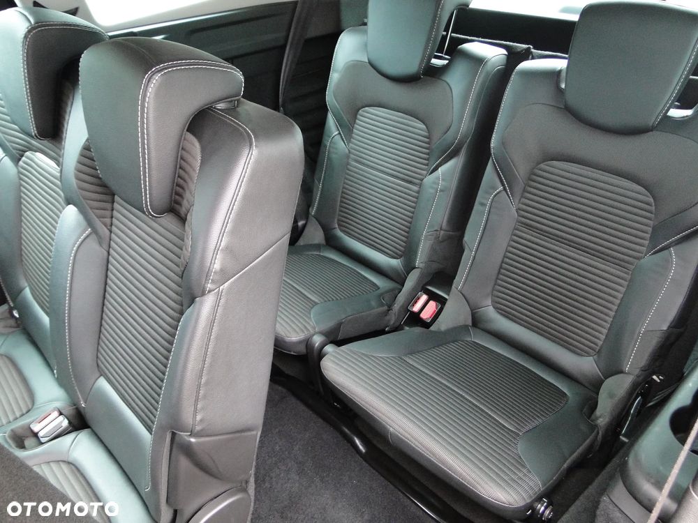 Renault Grand Scenic - 18
