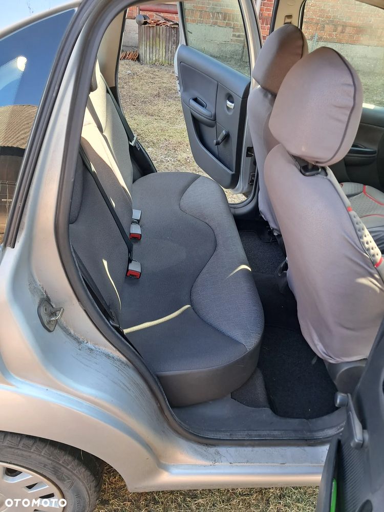 Citroën C3 1.1i X - 8