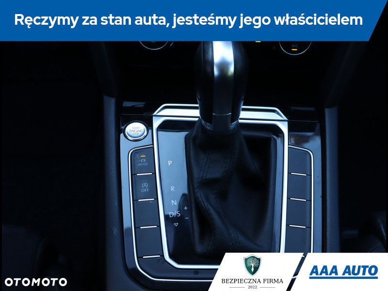 Volkswagen Passat - 16