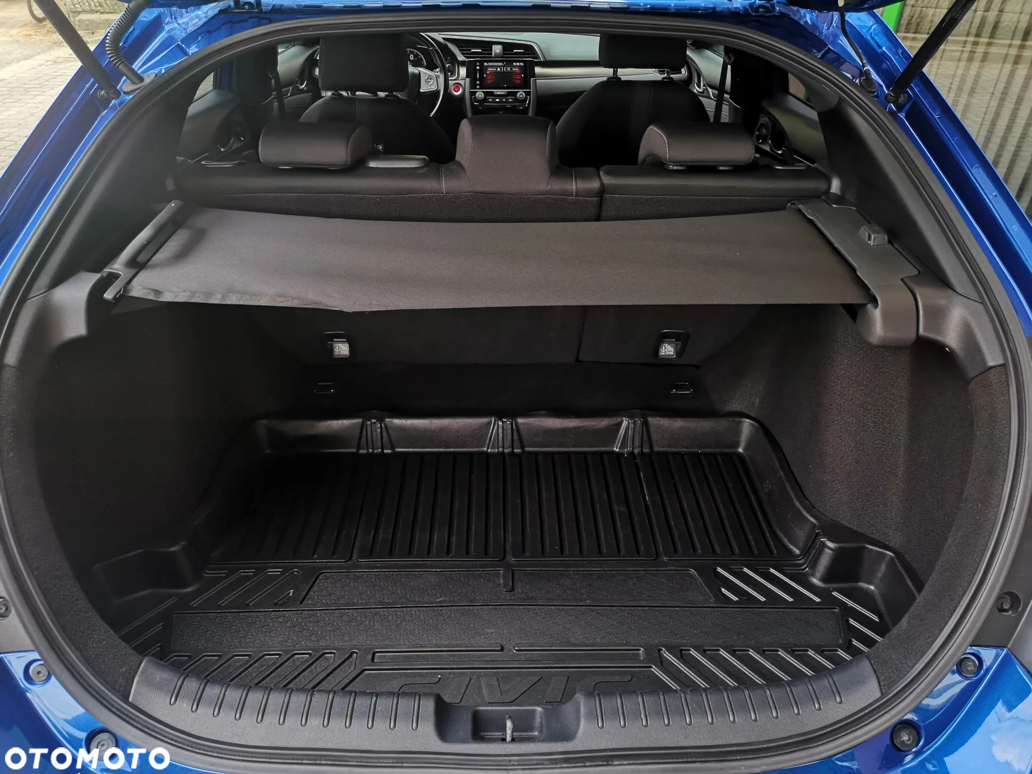 Honda Civic 1.5 i-VTEC Turbo CVT Sport Plus - 32