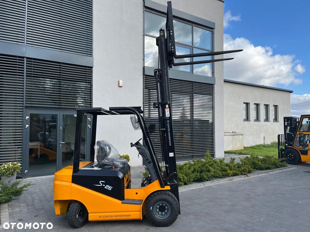 Günter Grossmann Wózek widłowy elektryczny 2,5T Triplex 4,8 m - 8