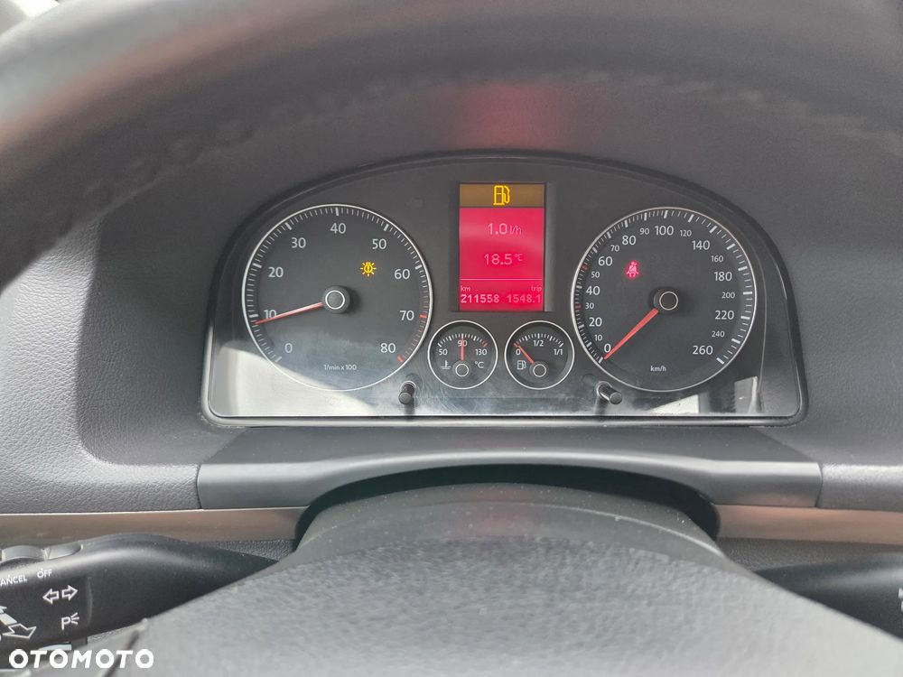 Volkswagen Touran 1.6 United - 11