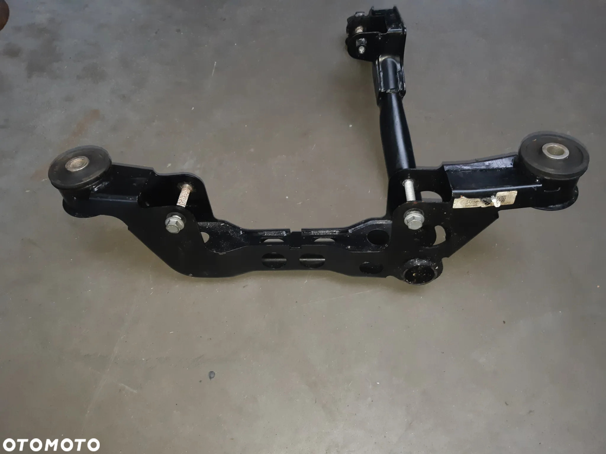 UCHWYT WÓZEK SANKI ZAWIESZENIA TYŁ 4X4 VW T5 T6 7E0599423 7LA500044E - 2
