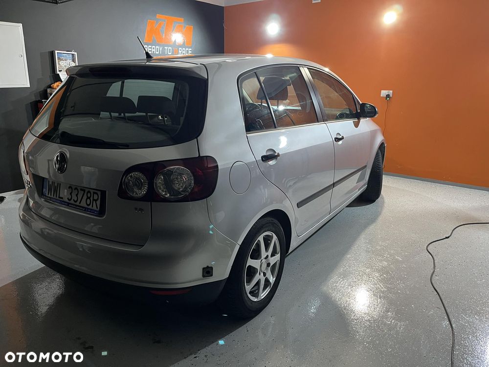 Volkswagen Golf Plus 1.6 Comfortline - 3