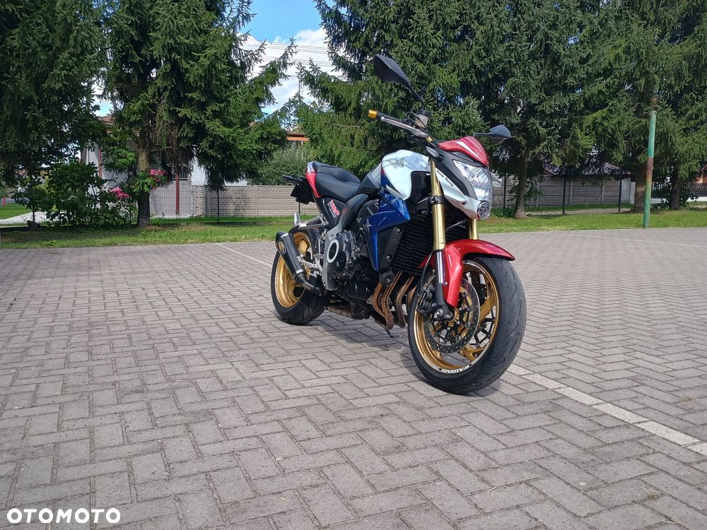 Honda CB - 8