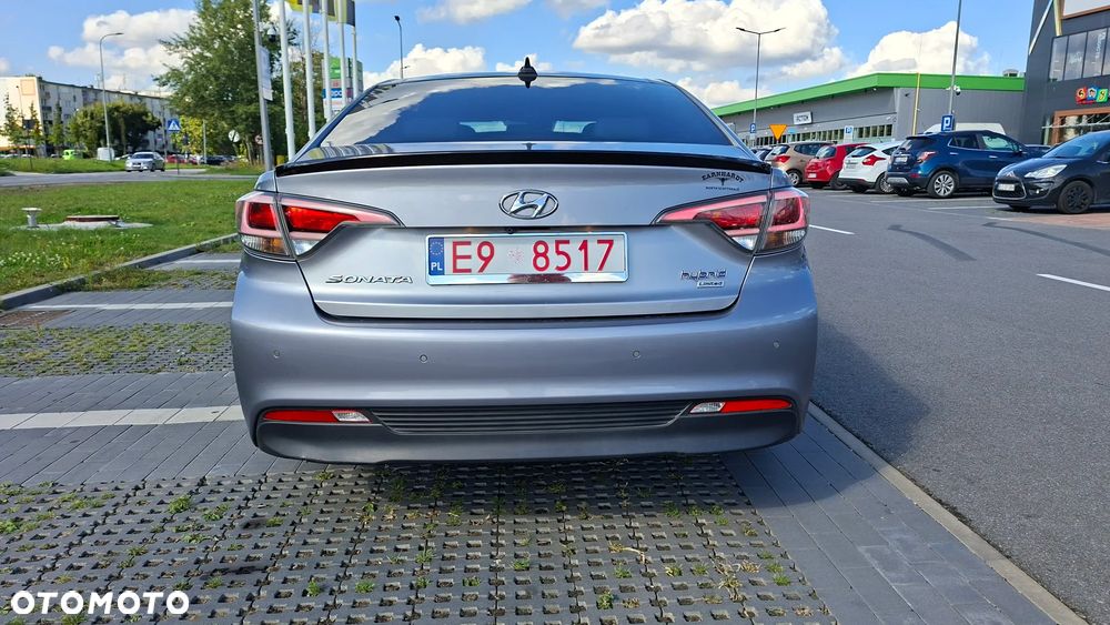 Hyundai Sonata - 6