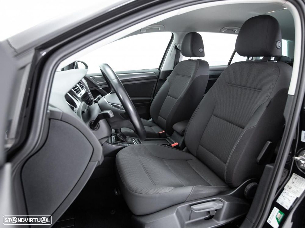 VW Golf Variant 2.0 TDi R-Line DSG - 7