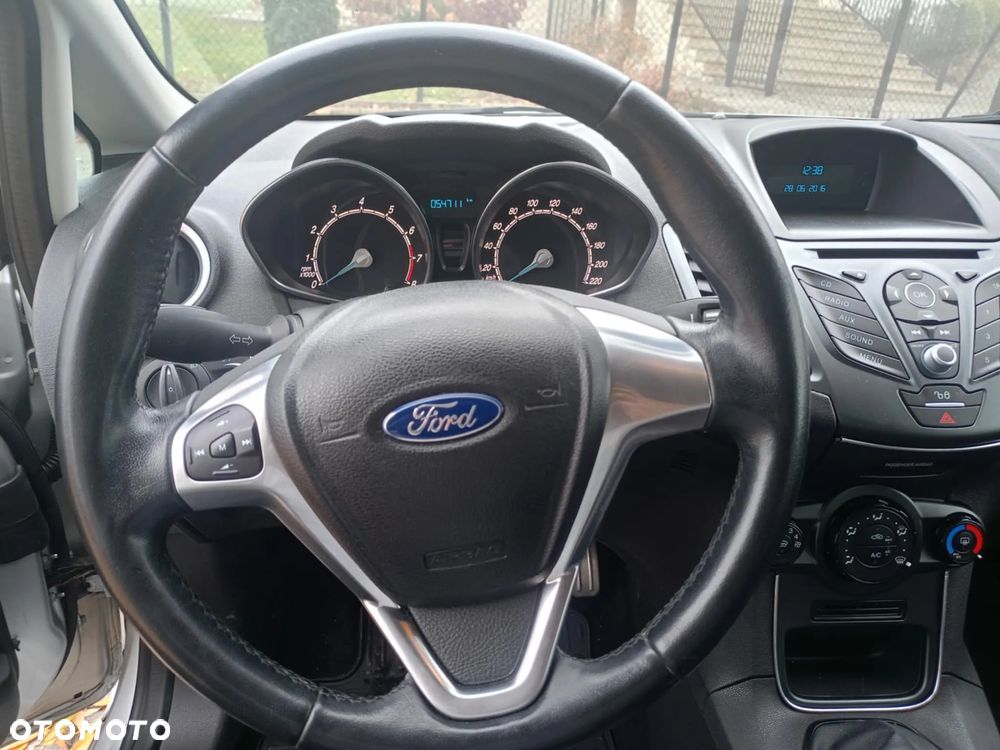 Ford Fiesta - 10