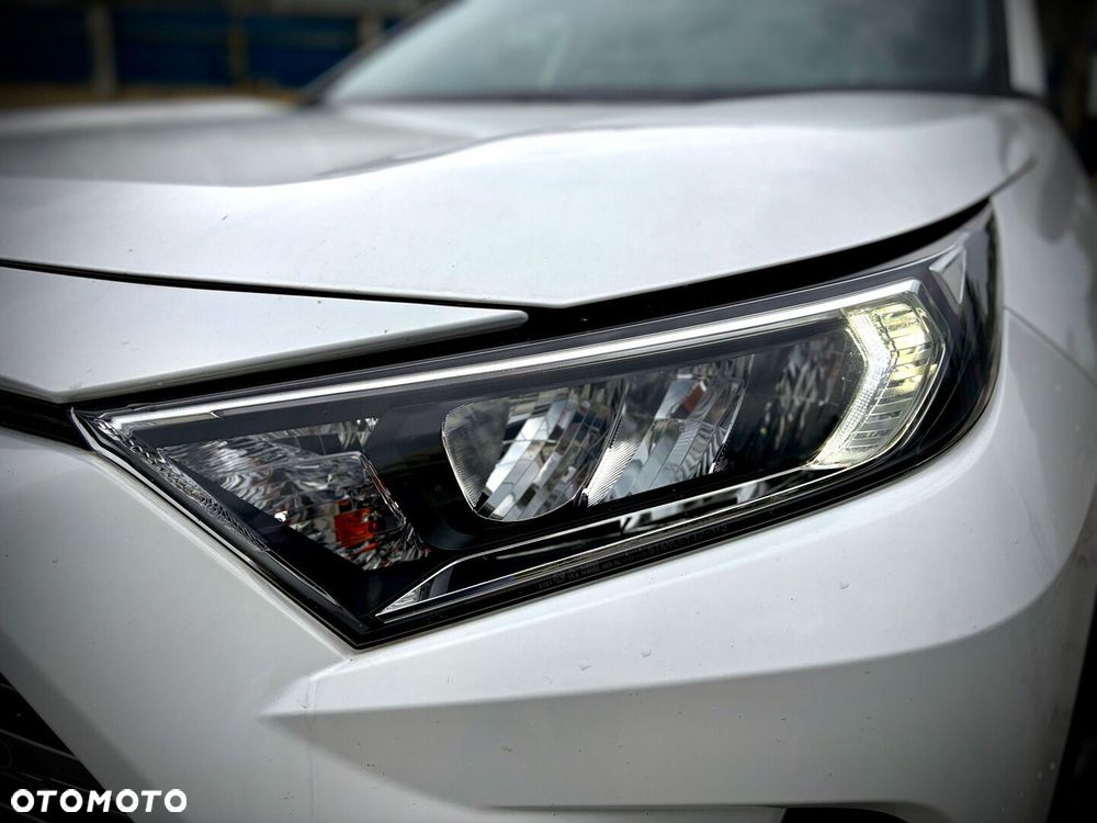 Toyota RAV4 - 9