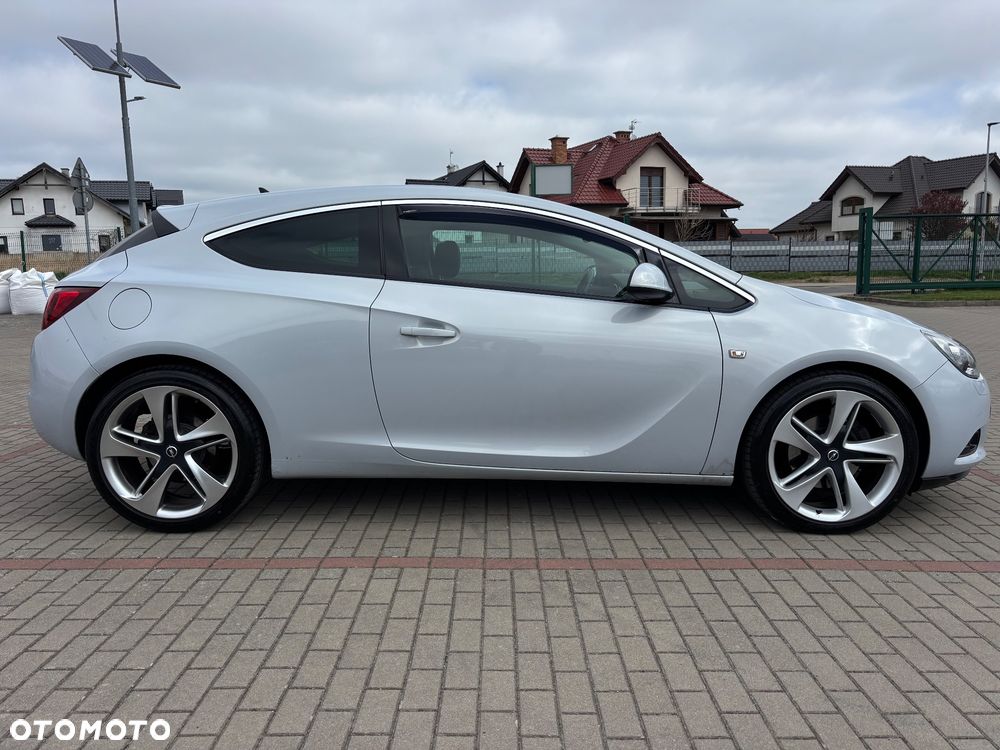 Opel Astra 2.0 CDTI ecoFLEX Start/Stop - 6
