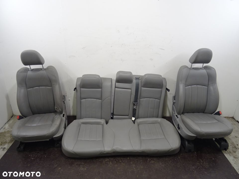 CHRYSLER 300C 04-10 KOMBI 3.0 CRD FOTELE GRZANE PRZÓD TYŁ - 1