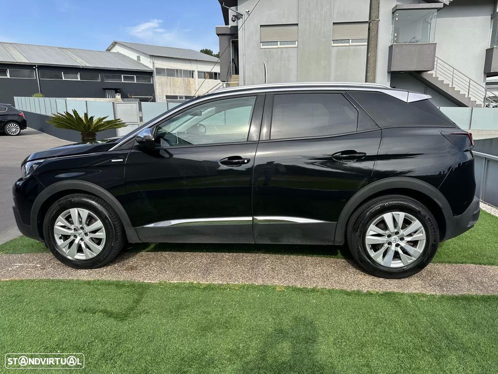 Peugeot 3008 1.5 BlueHDi Allure Pack EAT8 - 17