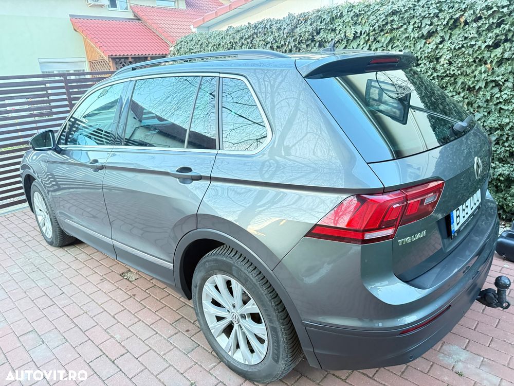 Volkswagen Tiguan 2.0 TDI 4Mot DSG Comfortline - 4