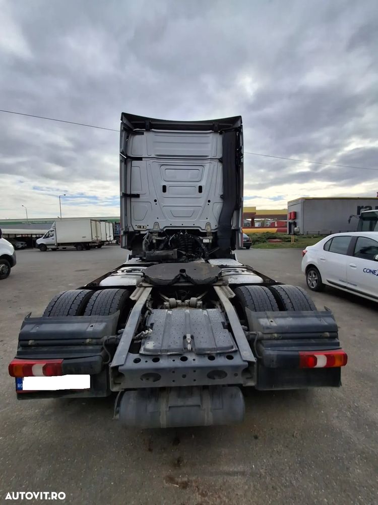 Mercedes-Benz ACTROS MP4 - 3
