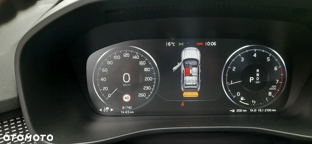 Volvo XC 40 T5 AWD R-Design - 6