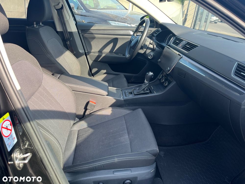 Skoda Superb 2.0 TSI DSG Style - 10