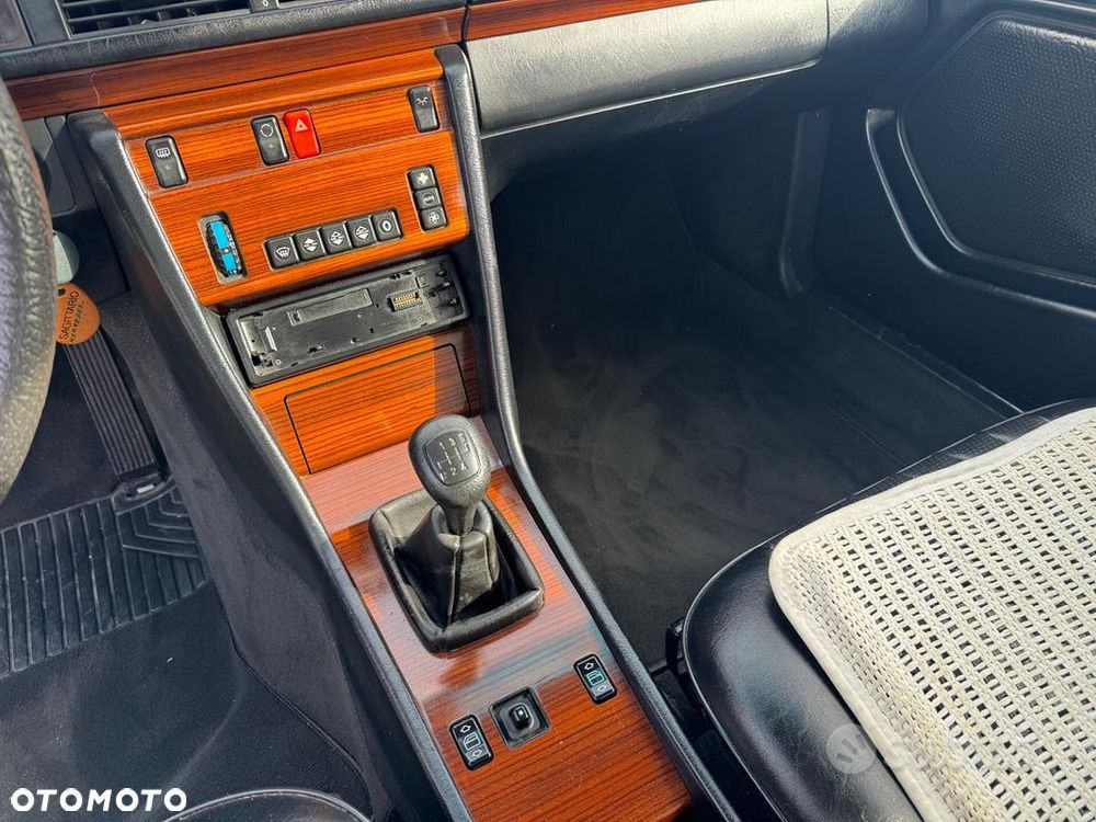 Mercedes-Benz W124 (1984-1993) - 6