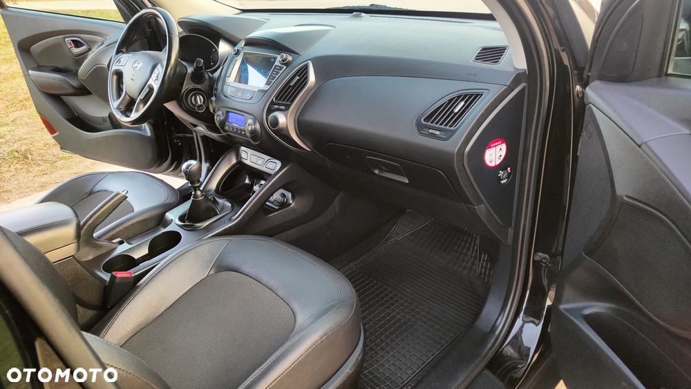 Hyundai ix35 blue 1.6 2WD Finale Gold - 9