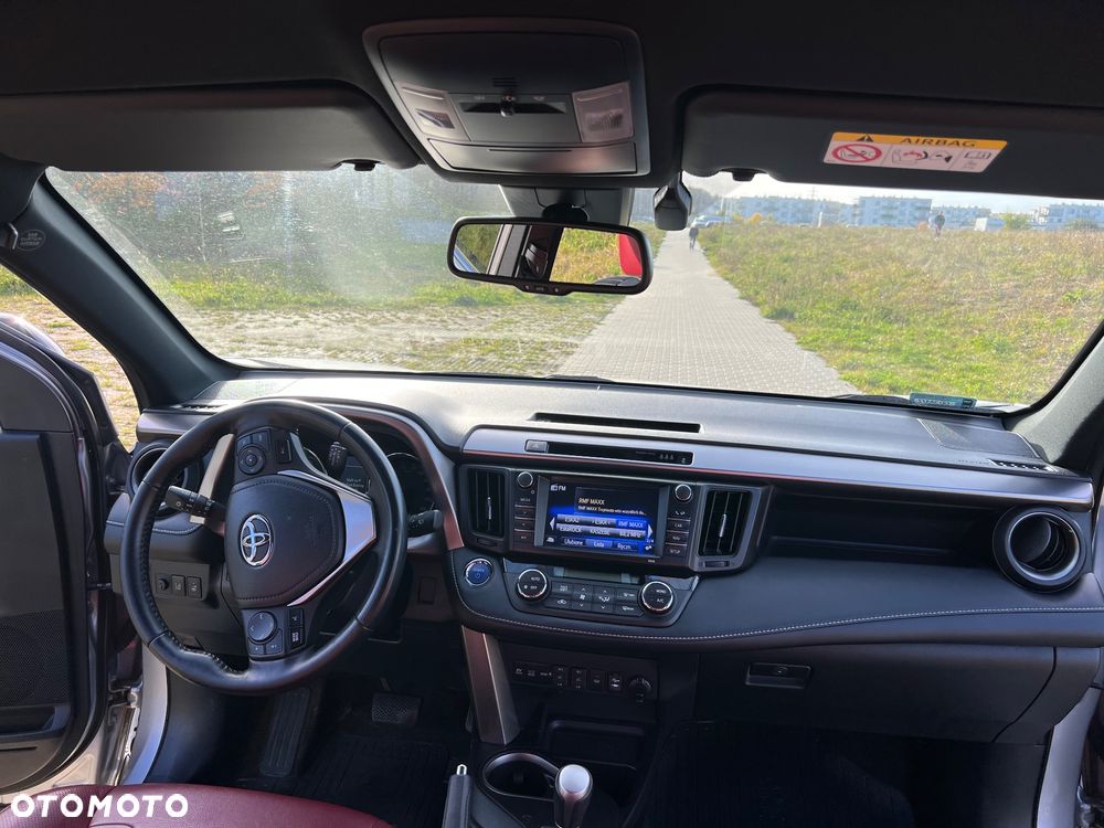 Toyota RAV4 Hybrid Selection 4x4 - 23