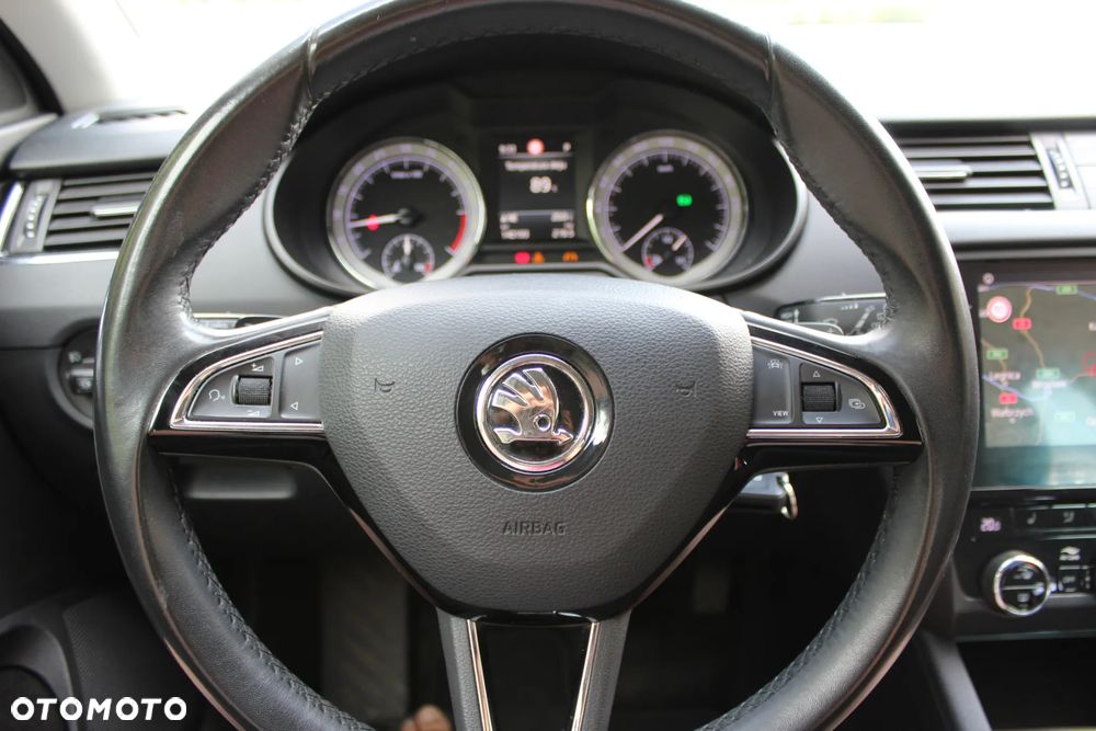 Skoda Octavia 2.0 TDI DSG First Edition - 33