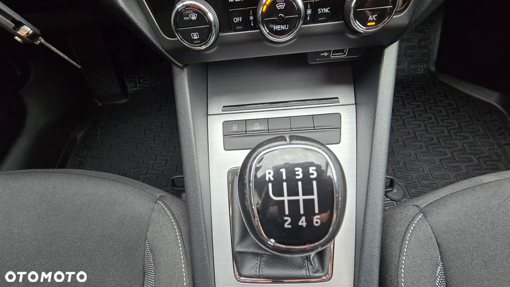 Skoda Octavia - 37