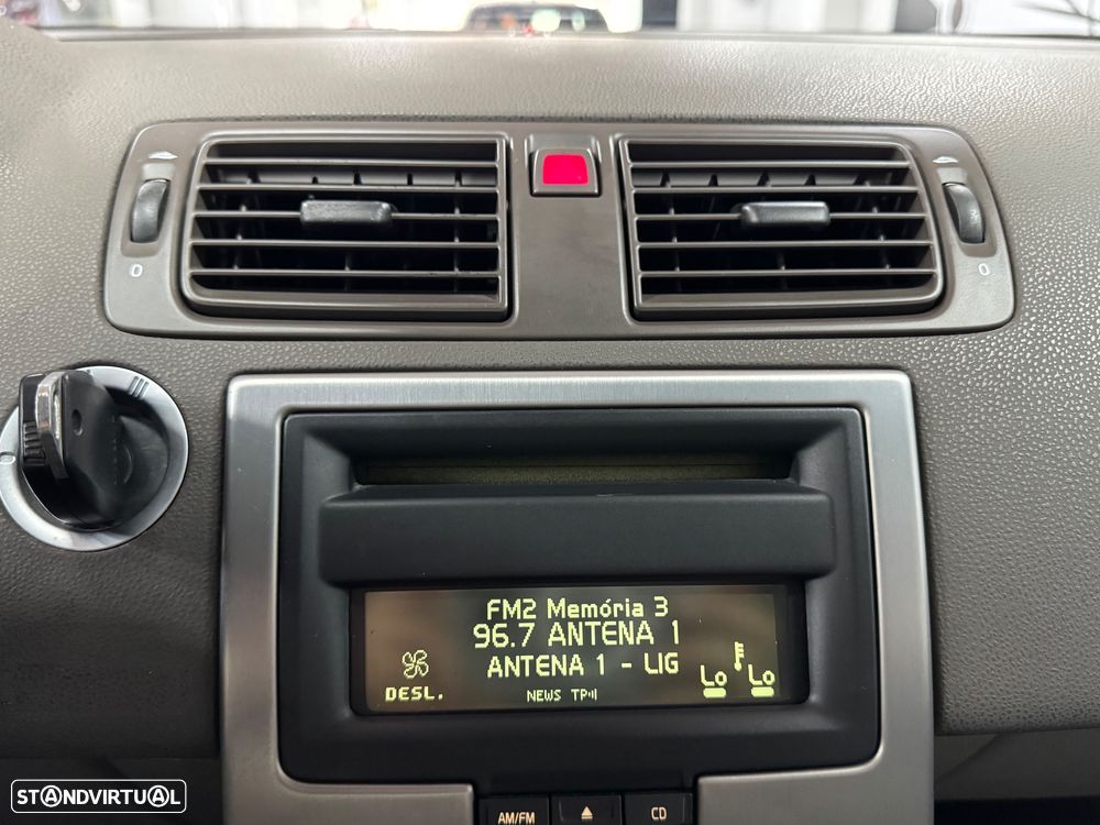 Volvo C30 1.6 D Drive Momentum - 31