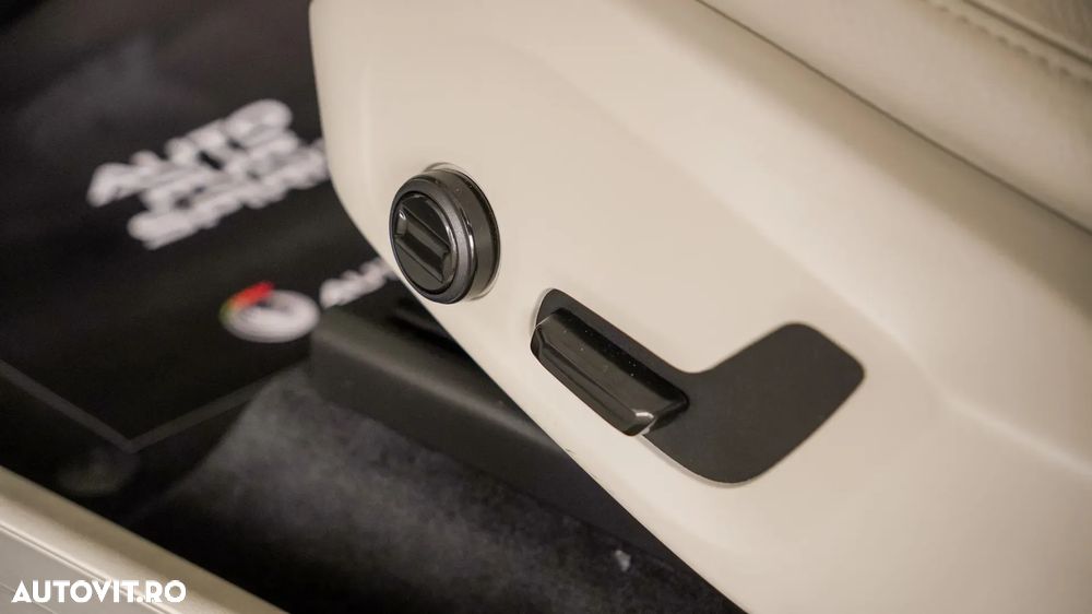 Volvo XC 60 T6 AWD Recharge Geartronic Inscription - 24