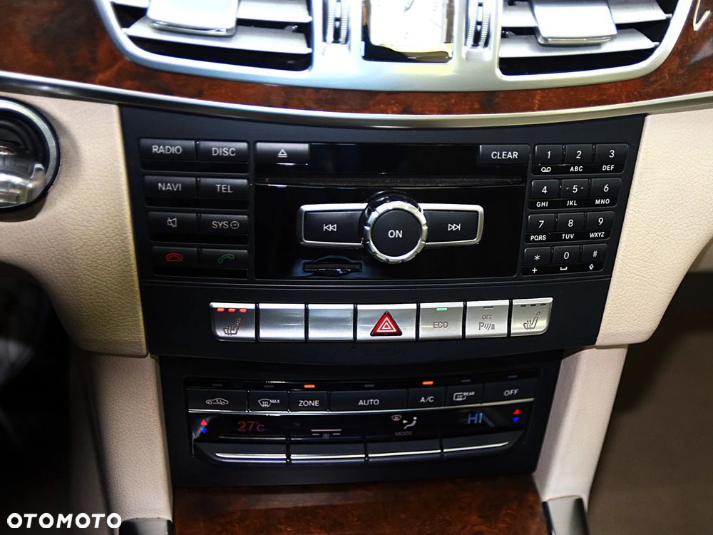 Mercedes-Benz Klasa E 350 BlueTEC 4-Matic Elegance - 24
