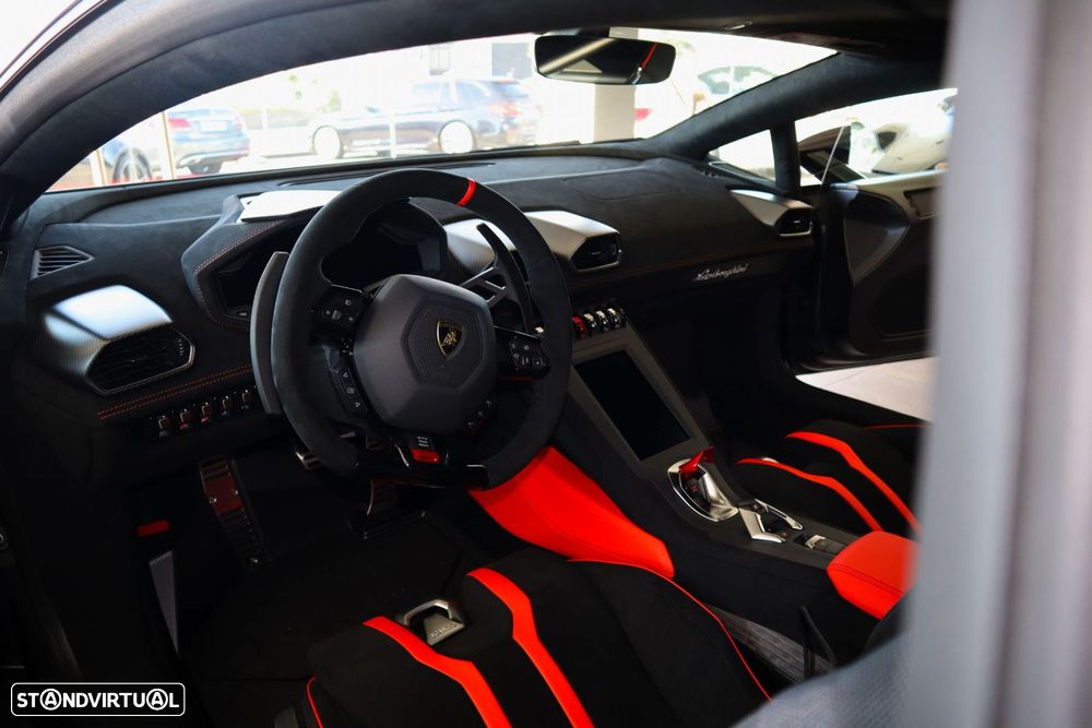 Lamborghini Huracán STO - 34