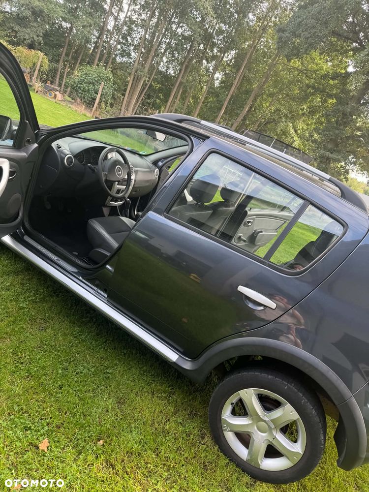 Dacia Sandero Stepway2 1.6 - 14