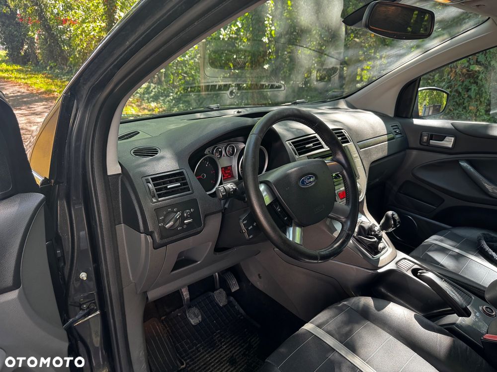 Ford Kuga 2.0 TDCi 4x4 Trend - 17