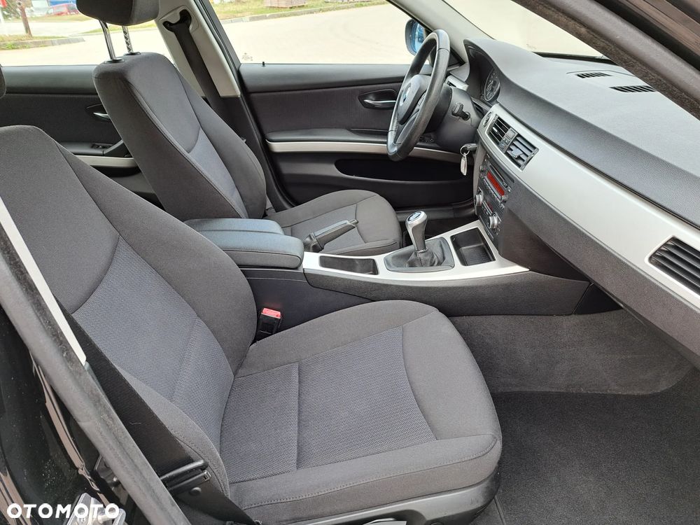 BMW Seria 3 - 21