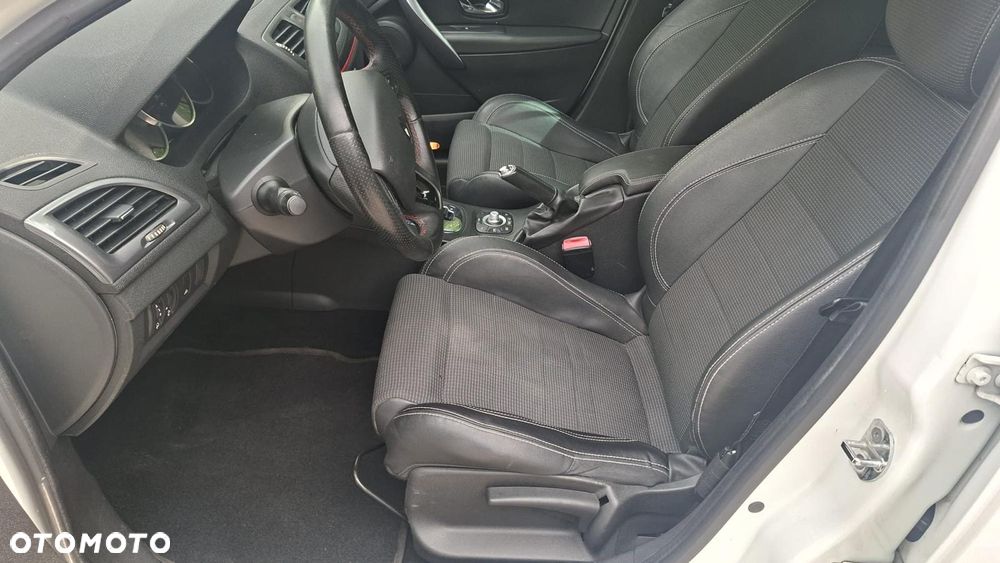 Renault Megane ENERGY dCi 110 EDC GT LINE - 7