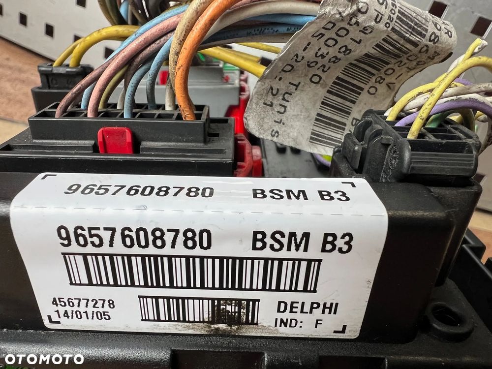 MODUŁ SKRZYNKA BEZPIECZNIKÓW BSM B3 9657608780 PEUGEOT CITROEN - 2