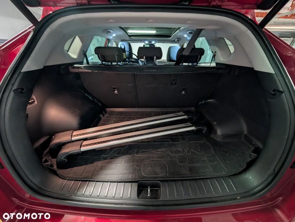 Hyundai Tucson 1.6 T-GDI Style 4WD DCT - 36