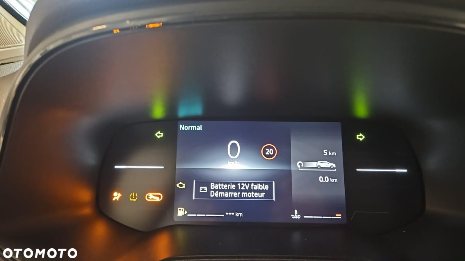 WIĄZKA INSTALACJA WNĘTRZA DESKI RENAULT CLIO V 5 LIFT 1.5DCI 23r - 2