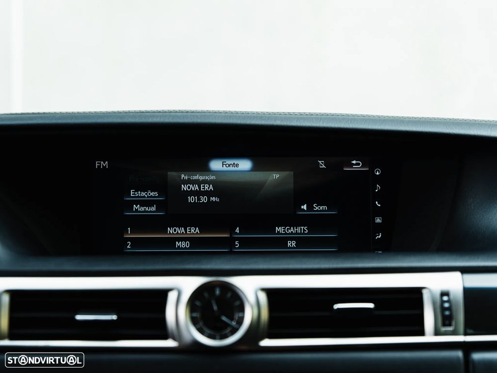 Lexus GS 300h Executive+ - 30