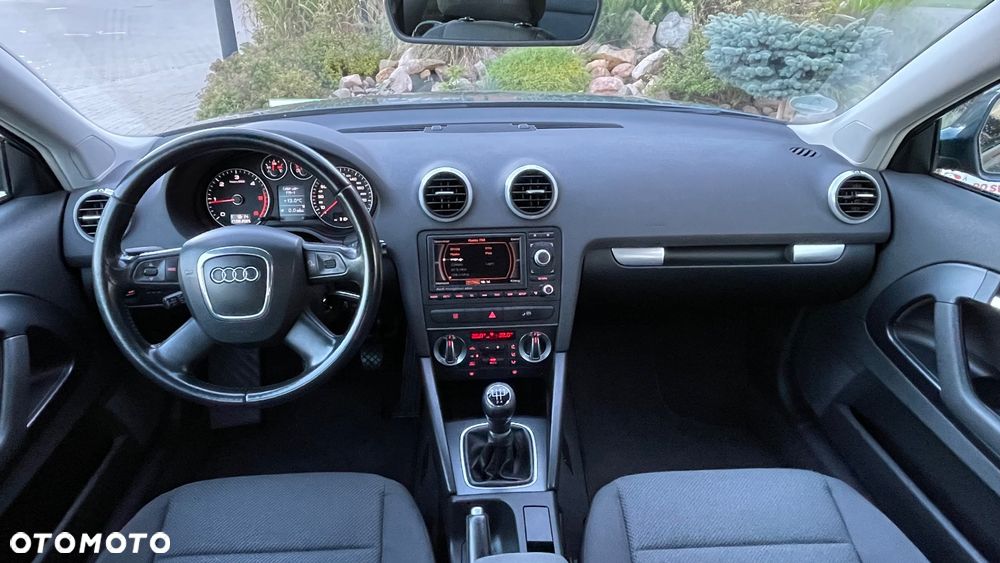 Audi A3 1.9 TDI Attraction - 11