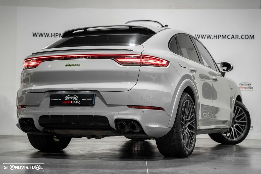 Porsche Cayenne Coupé E-Hybrid - 10