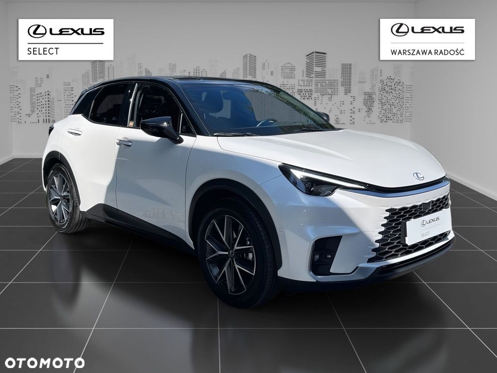 Lexus LBX 1.5 Hybrid Cool AWD - 2