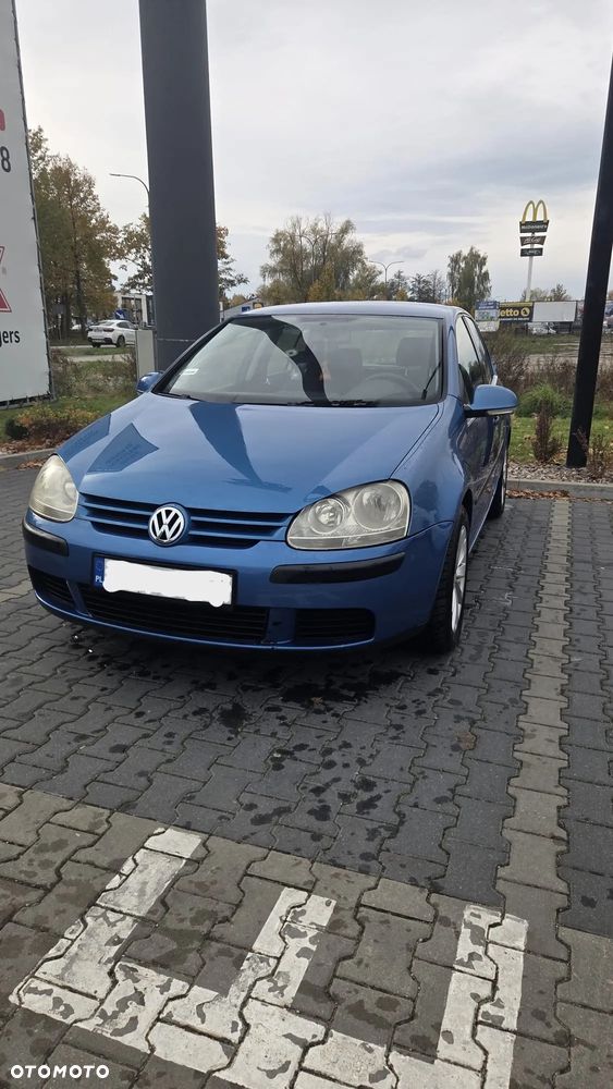 Volkswagen Golf - 1